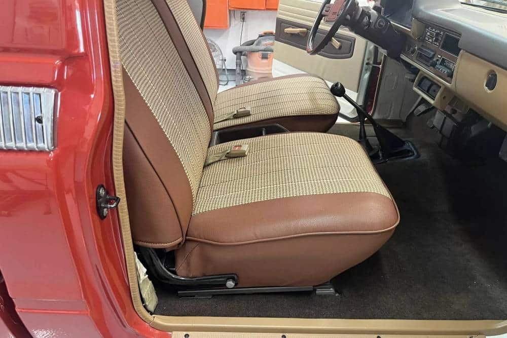 1981-Toyota-Pickup-4x4-18_result22