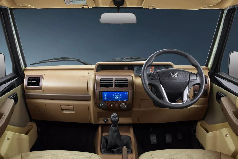 2025-Mahindra-Bolero-3-2048x1464