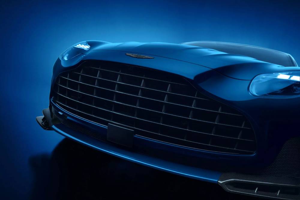 2026-Aston-Martin-DB12-S-1007-7-2048x1536