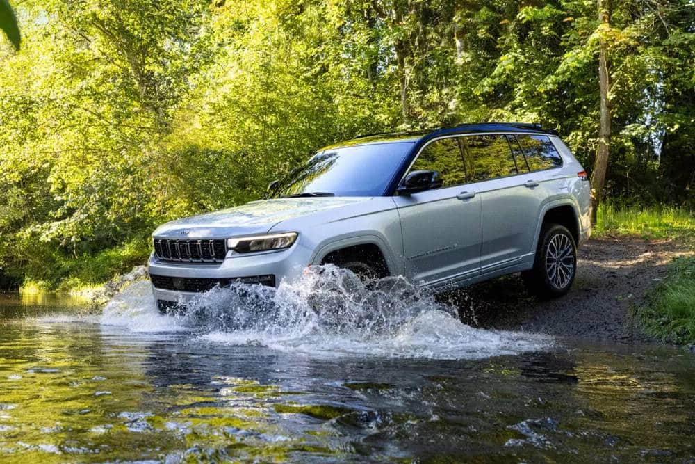 Αναβαθμισμένο Jeep Grand Cherokee με 2.0λιτρο τούρμπο κινητήρα (+videos)