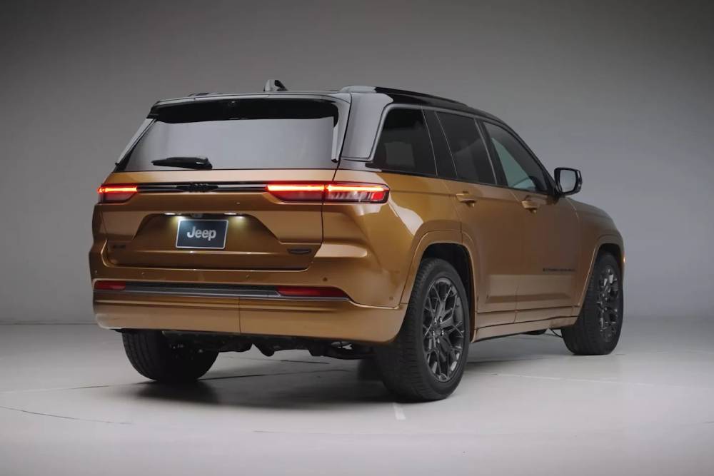 Αναβαθμισμένο Jeep Grand Cherokee με 2.0λιτρο τούρμπο κινητήρα (+videos) 18 2026-Jeep-Grand-Cherokee-1027-2