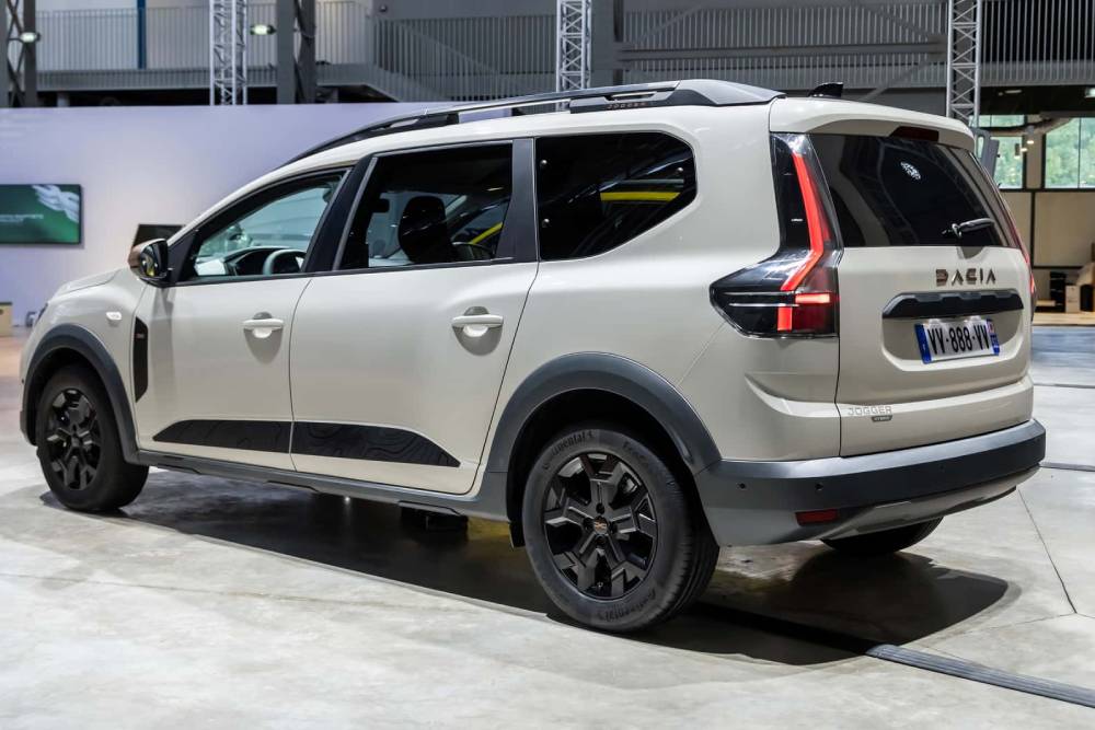 2026-dacia-jogger (1)