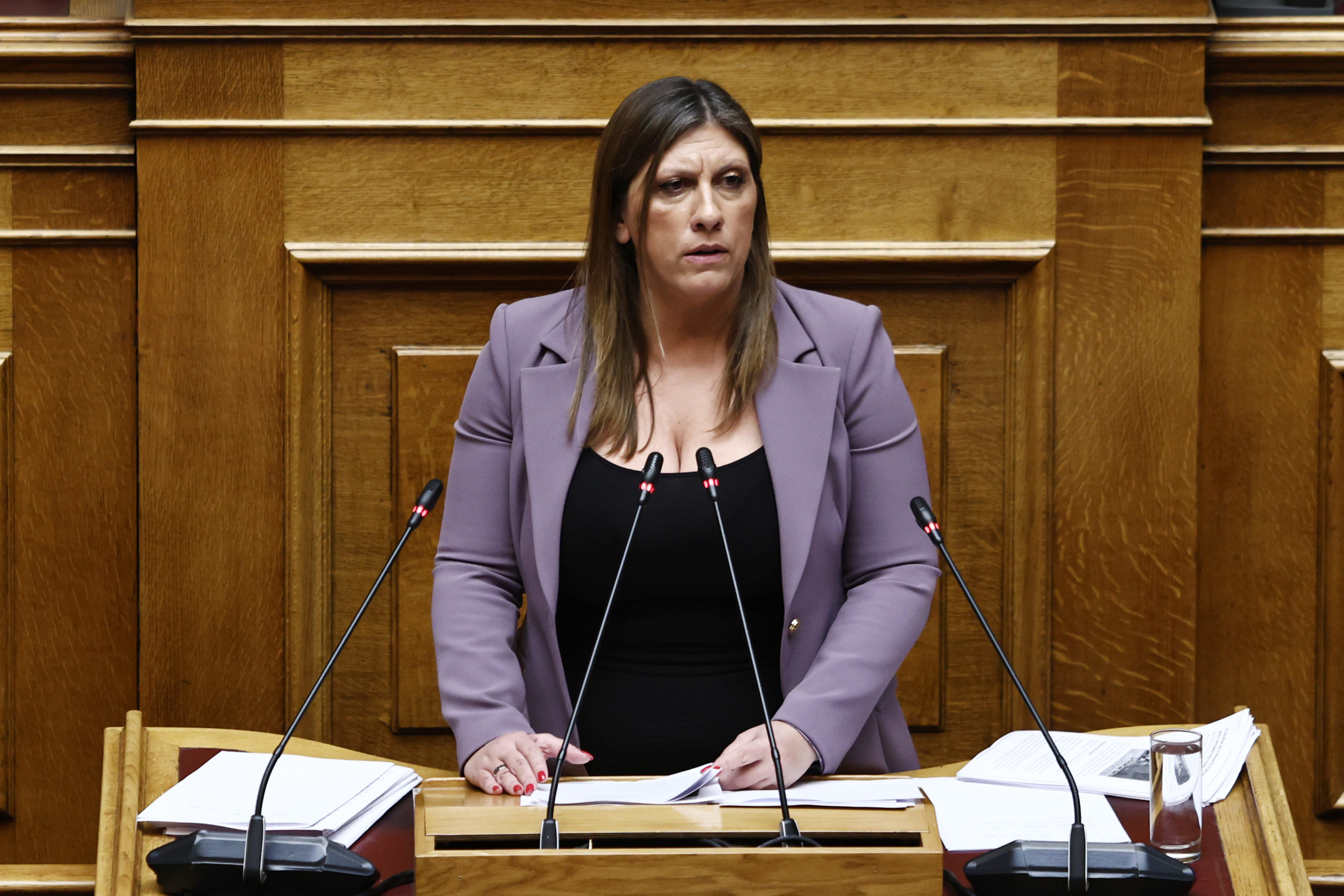 Ζωή Κωνσταντοπούλου: «Οι εργαζόμενοι δεν παρακαλούν για επιπλέον εργασία»