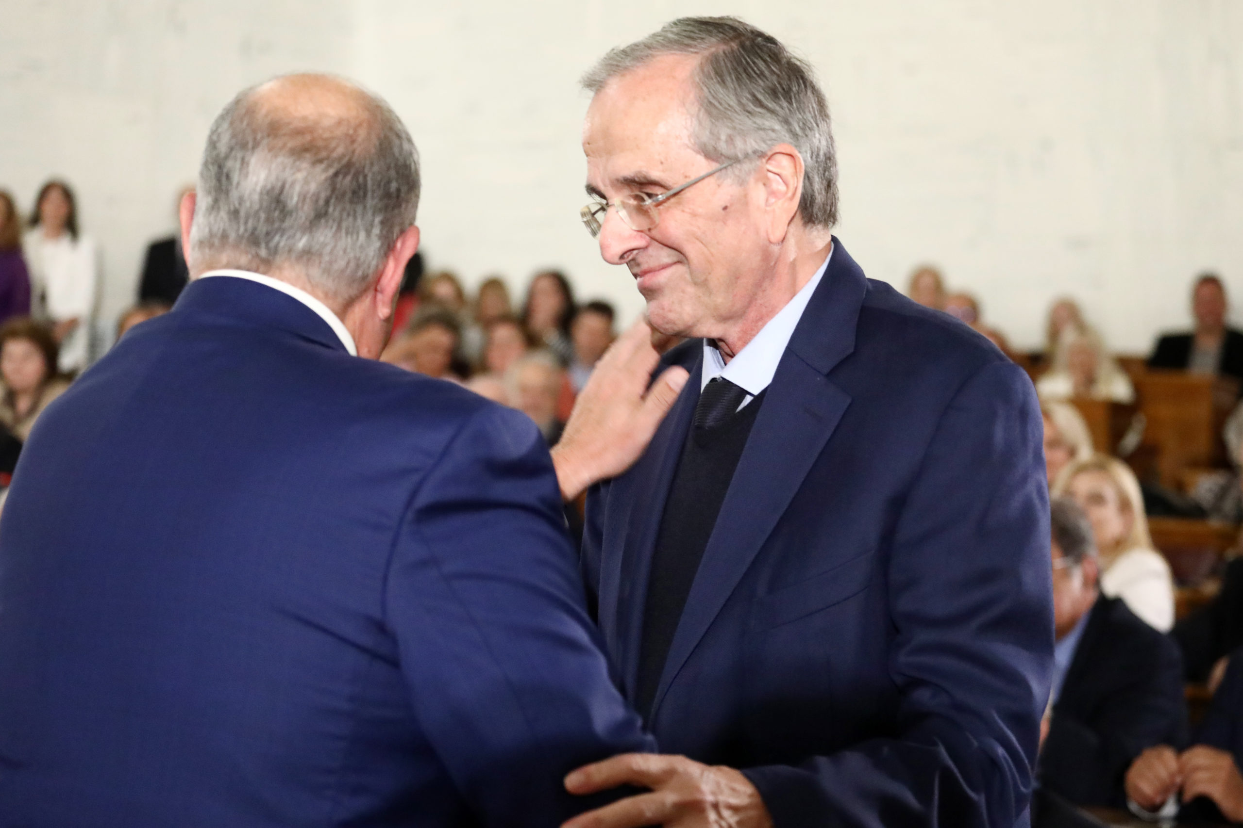 Οι πρώην πρωθυπουργοί Κώστας Καραμανλής και Αντώνης Σαμαράς, εκδήλωση προς τιμήν της πρώην Προέδρου της Βουλής Άννας Ψαρούδα Μπενάκη.