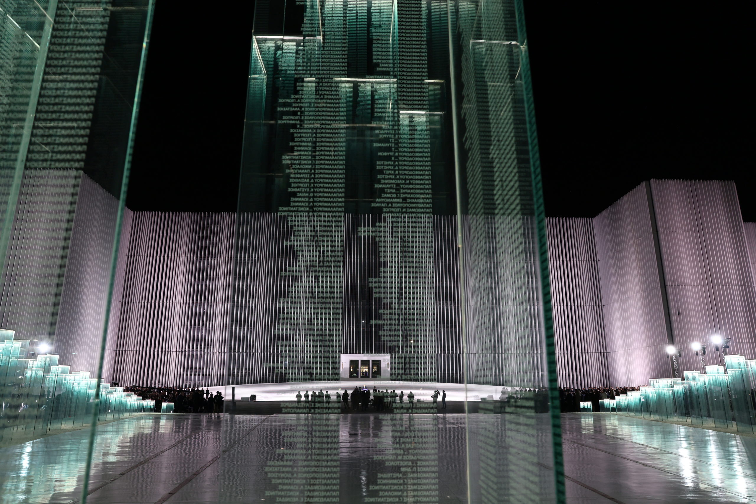 Αποκαλύπτεται το νέο «πρόσωπο» του υπουργείου Άμυνας – Μητσοτάκης: «Ξεκινά το πιο φιλόδοξο πρόγραμμα αναβάθμισης των Ενόπλων Δυνάμεων» 17 Πεντάγωνο