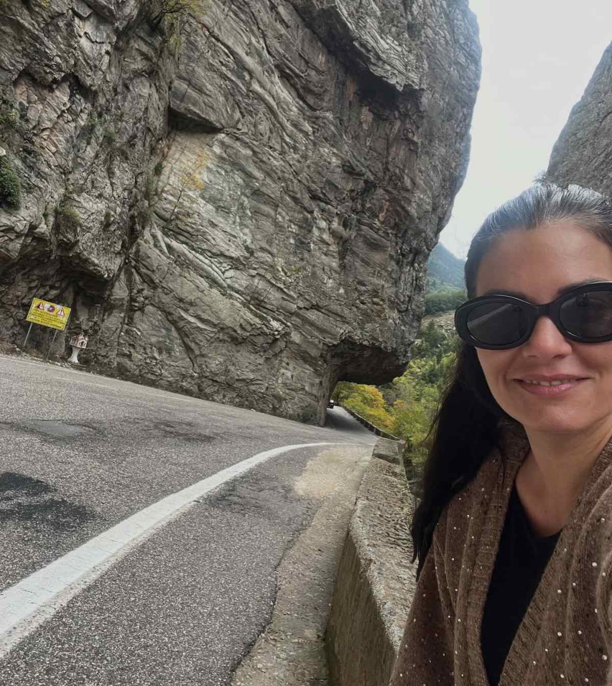 Μαρία Κορινθίου: Εξόρμηση στη φύση με τον αγαπημένο της, Γιώργο Καραθανάση (Φωτογραφίες) 7 Μαρία Κορινθίου: Απόδραση στη φύση με τον σύντροφό της, Γιώργο Καραθανάση (Φωτογραφίες)
