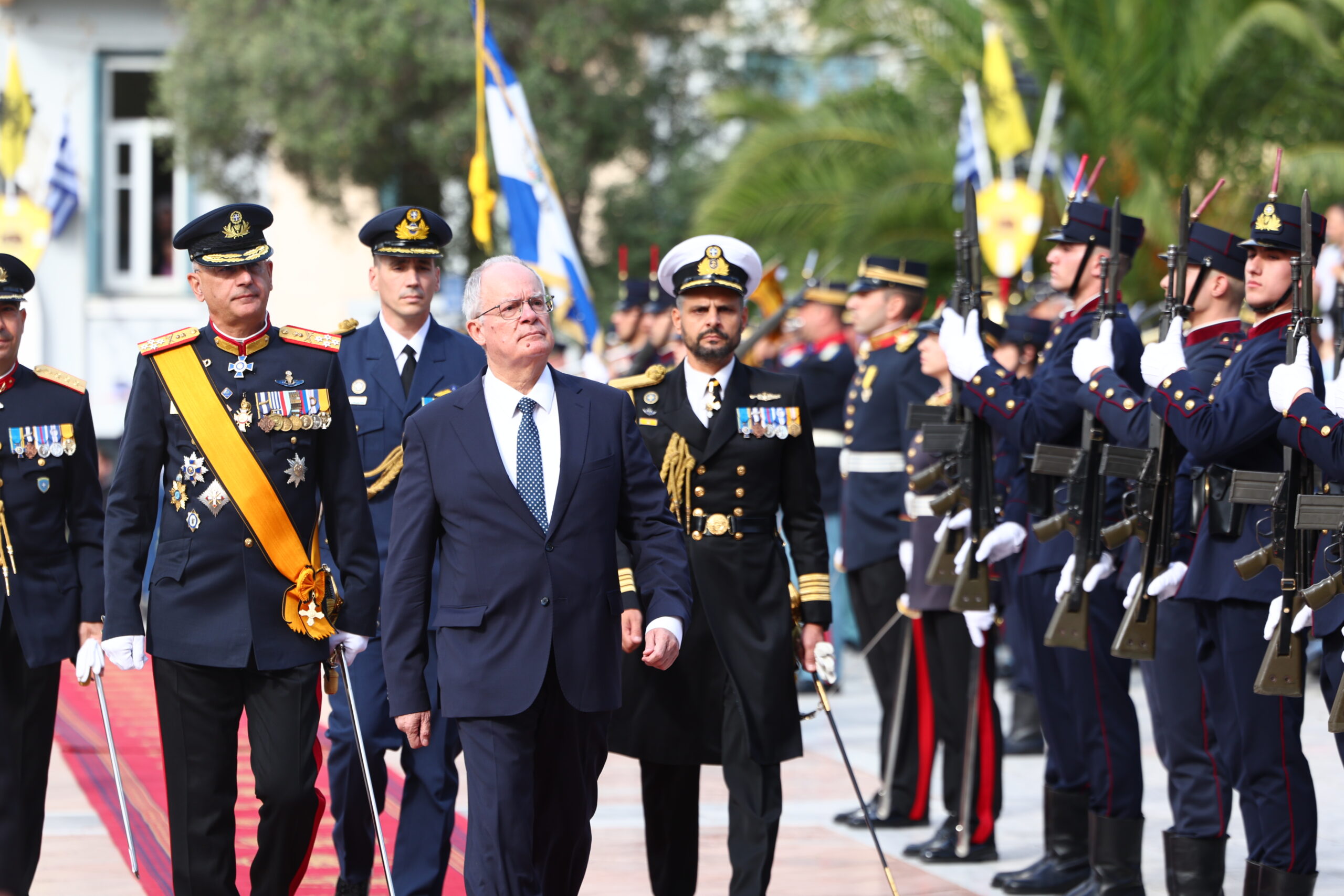 Θεσσαλονίκη: Εικόνες από τη δοξολογία στον Ιερό Ναό Αγίου Δημητρίου για τον εορτασμό του πολιούχου – «Χρόνια Πολλά» λέει ο Τασούλας 12 τασούλας
