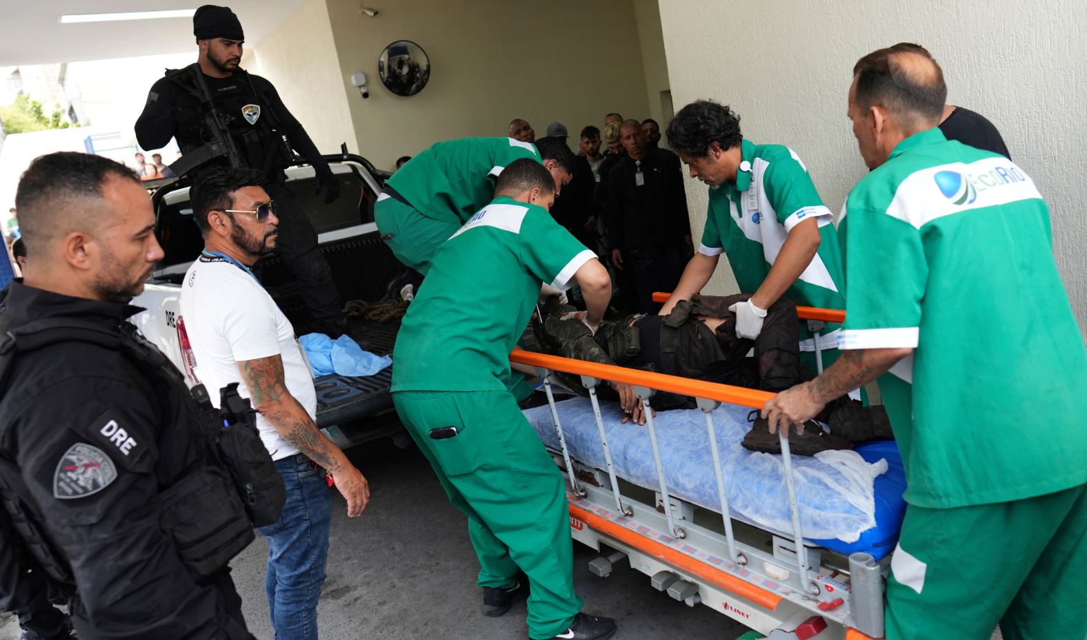 Βραζιλία: Τουλάχιστον 64 θύματα σε ευρείας κλίμακας αστυνομική επιχείρηση κατά της μαφίας στο Ρίο ντε Τζανέιρο 5 Βραζιλία: Τουλάχιστον 64 θύματα σε ευρείας κλίμακας αστυνομική επιχείρηση κατά της μαφίας στο Ρίο ντε Τζανέιρο