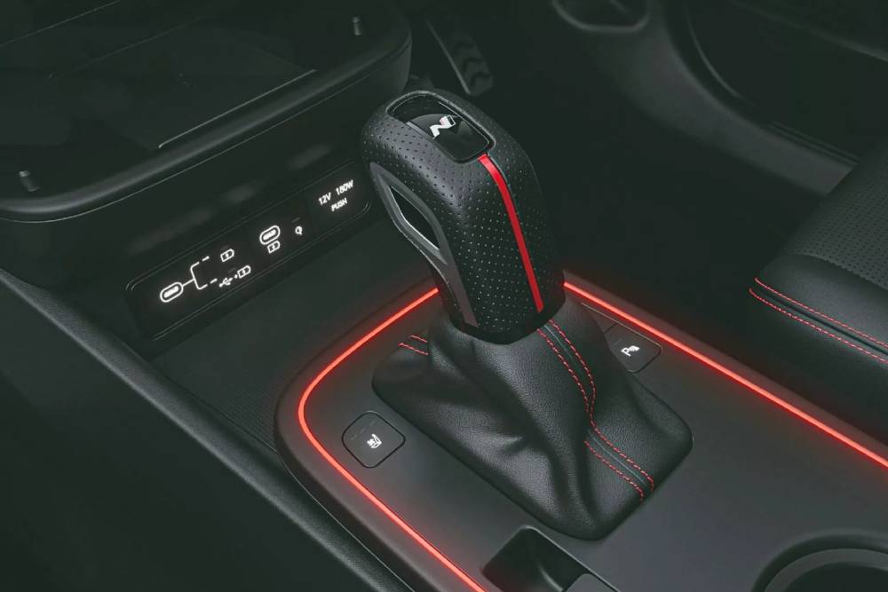 Συναρπαστικό και δυναμικό Hyundai Venue N Line 1.0 T-GDI 12 Hyundai-Venue-N-Line-6-2048x1357