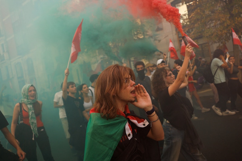 Στολίσκος για τη Γάζα: «Πυρά» της αντιπολίτευσης στην κυβέρνηση μετά την ισραηλινή επέμβαση – Διαδηλώσεις και παγκόσμια κατακραυγή