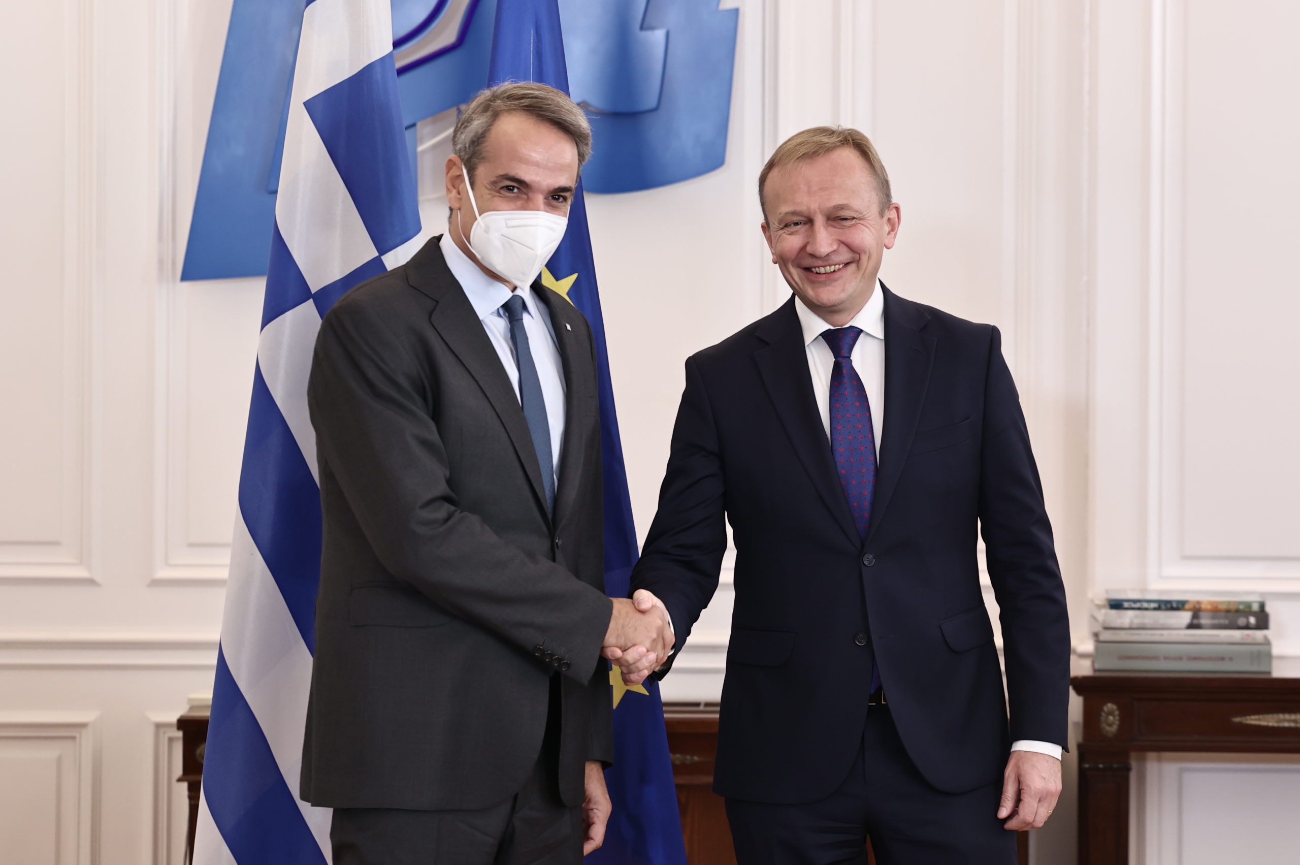 Mitsotakis-epitropos-scaled