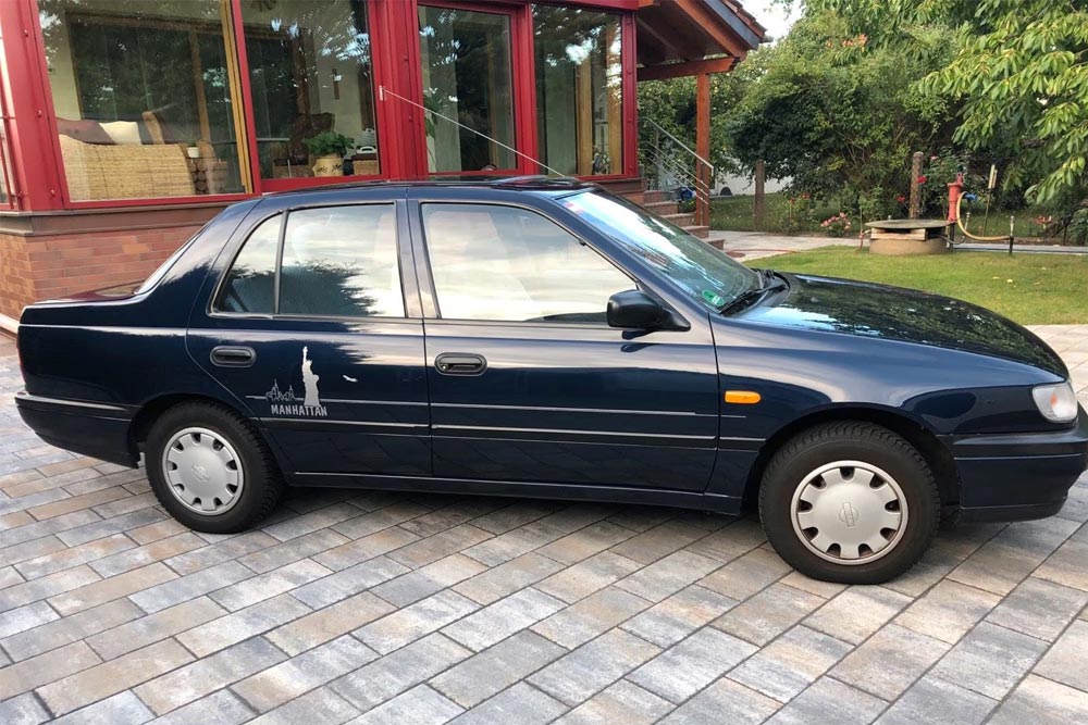 Nissan-Sunny-1994