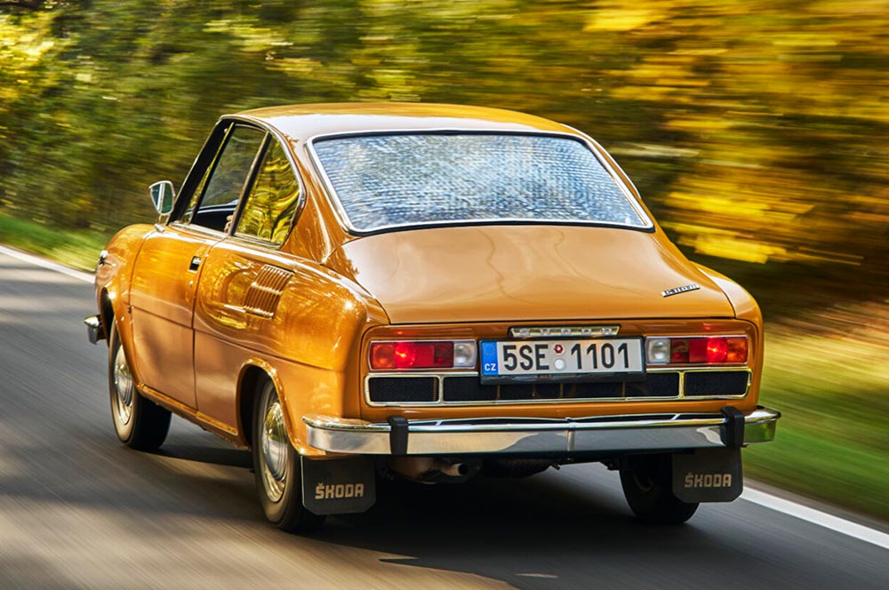 Skoda-110-R-(3)