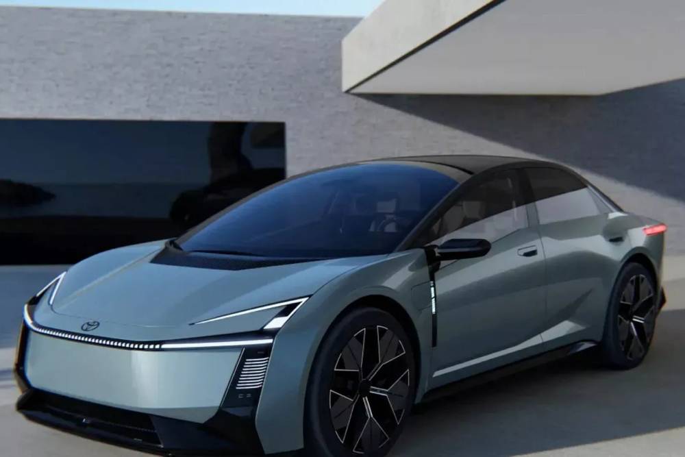 Ανανεωμένο και πρωτοποριακό Toyota Corolla με το βλέμμα στο μέλλον 13 Toyota-Corolla-Concept-Japan-Mobility-Show-7-2048x