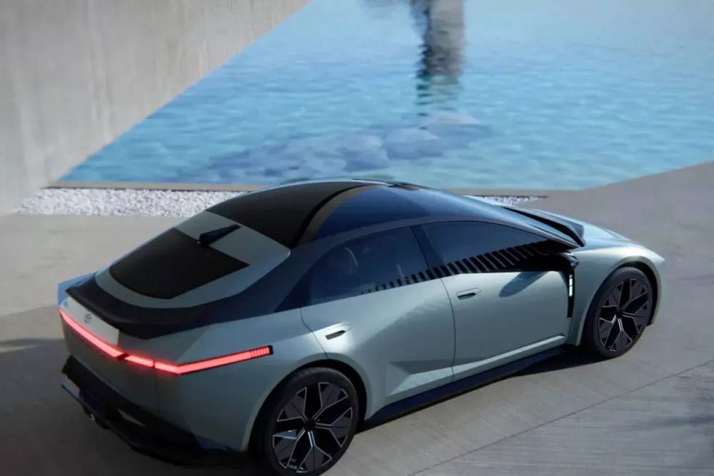 Ανανεωμένο και πρωτοποριακό Toyota Corolla με το βλέμμα στο μέλλον 16 Toyota-Corolla-Concept-Japan-Mobility-Show-9-2048x