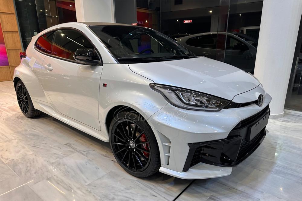 Toyota-GR-Yaris-2025-1
