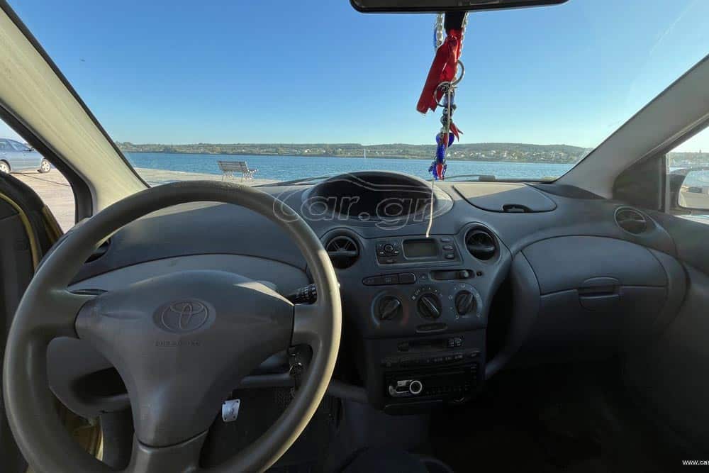 Το οικονομικότερο Toyota Yaris με 1.700 ευρώ 17 Toyota-Yaris-cheap-(10)