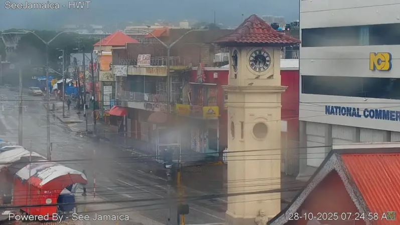 Τζαμάικα: Κόκκινος συναγερμός για τον τυφώνα Melissa – Έρχεται με δυνατούς ανέμους και ιστορικά χαμηλή πίεση