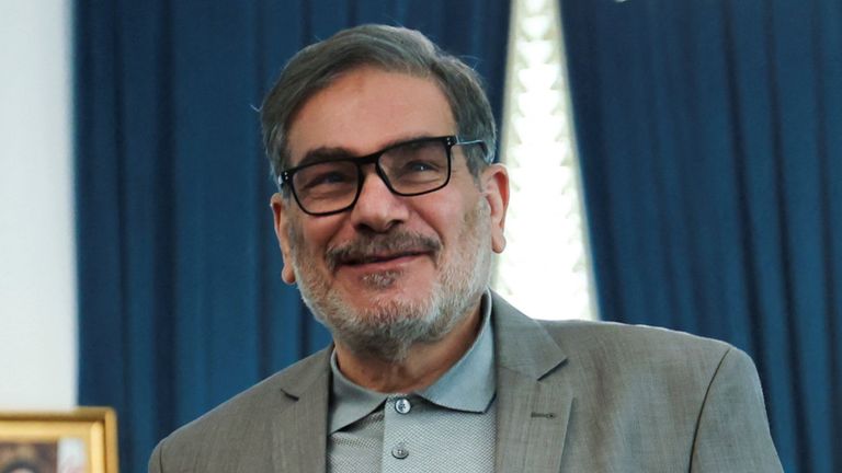 Αναταραχή στο Ιράν: Βίντεο από τον γάμο της κόρης υψηλόβαθμου αξιωματούχου ξεσηκώνει αντιδράσεις – Έντονη κριτική για πολυτέλεια και υποκρισία 4 Αλί Σαχμανί