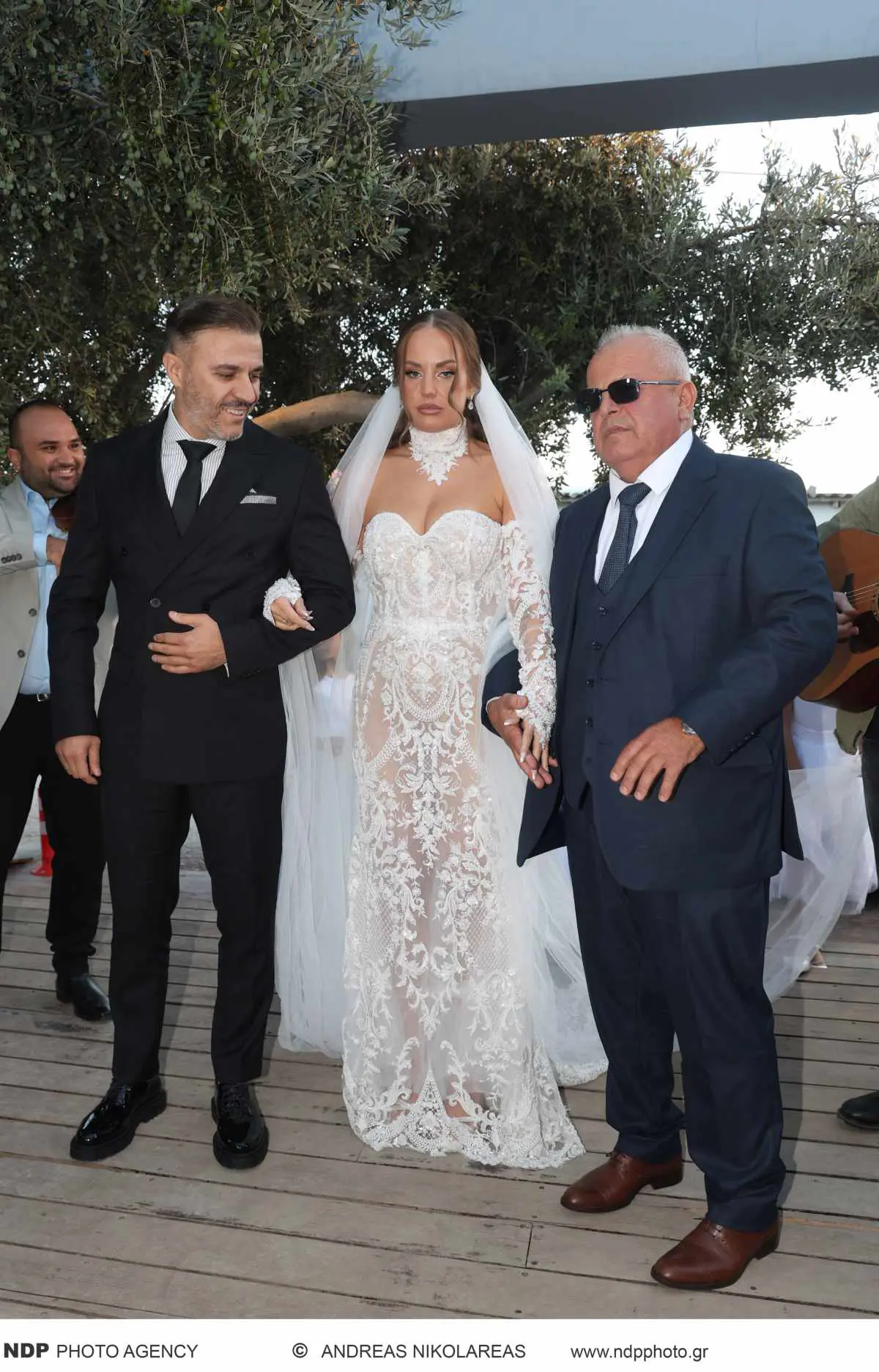 Γιώργος Λιβάνης - Ανδρομάχη: Παντρεύτηκαν! Η άφιξη της νύφης και οι εκλεκτοί καλεσμένοι