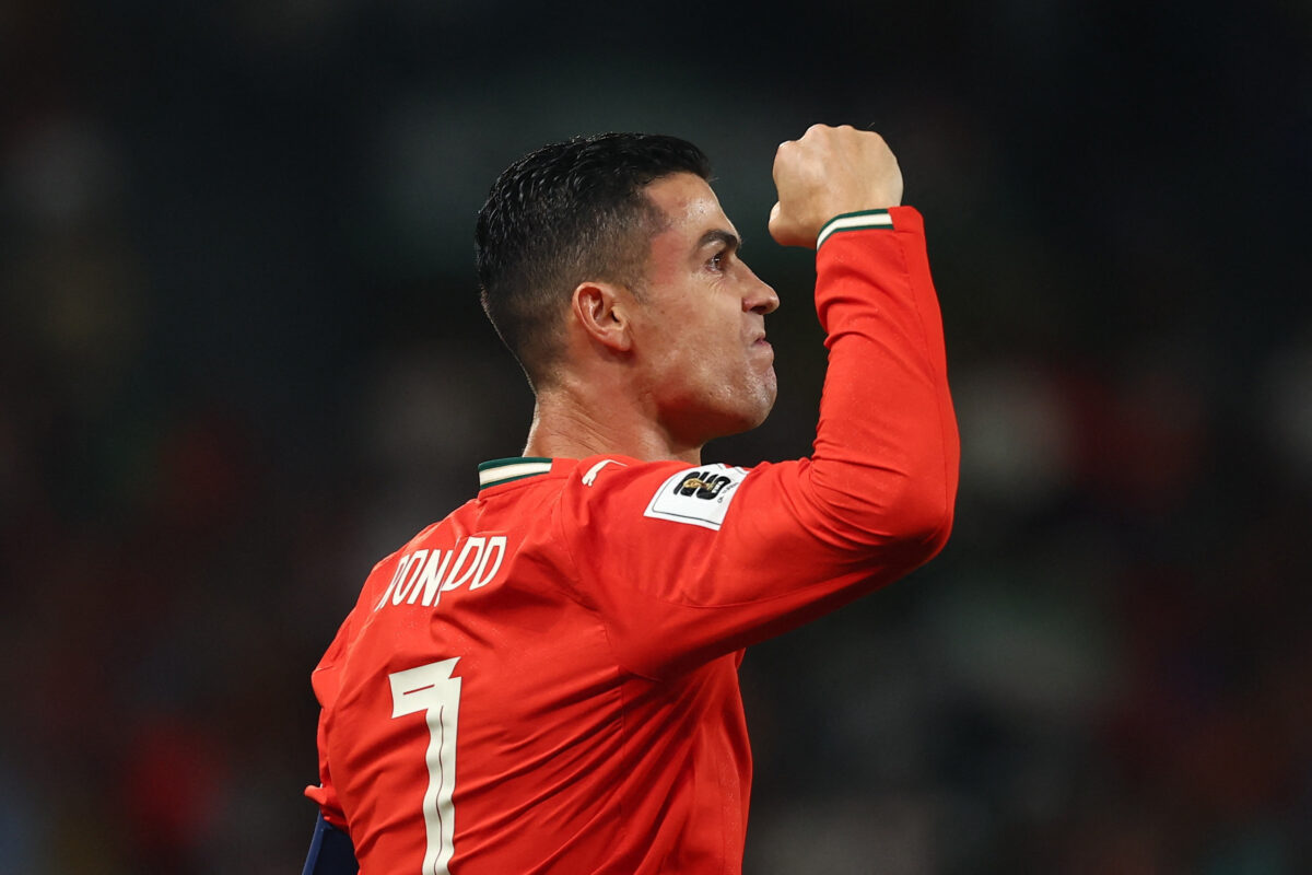 cristiano-ronaldo-1200x800