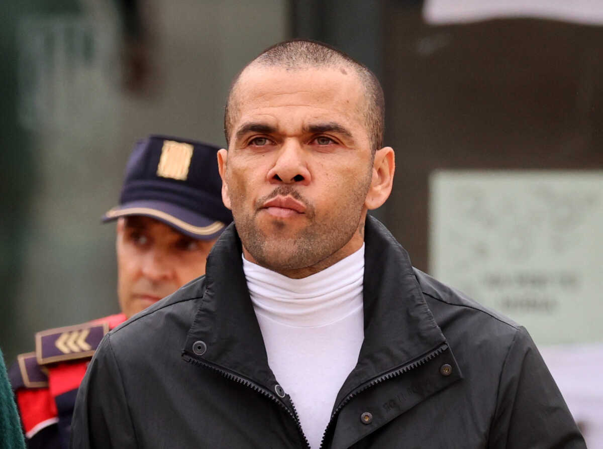 dani-alves-2-1200x894