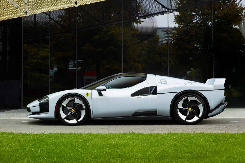 ferrari-sc40 (2)