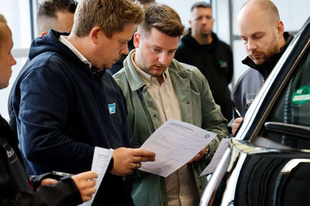 Νέο παγκόσμιο ρεκόρ αυτονομίας από το Kia PV5 16 kia-corporate-GWR-digital-1920x1080-2 (1)