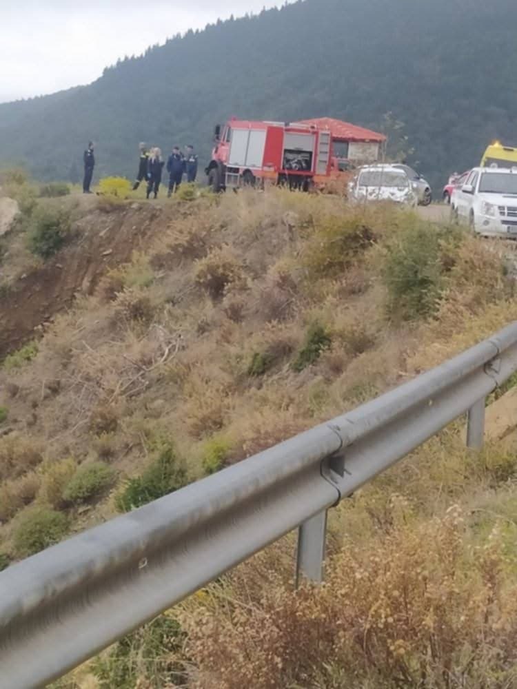 Ευρυτανία: 39χρονος άνδρας χάνει τη ζωή του πέφτοντας με αυτοκίνητο σε γκρεμό στη Γρανίτσα 5 τροχαίο