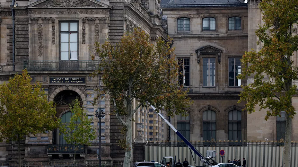 louvrereuters