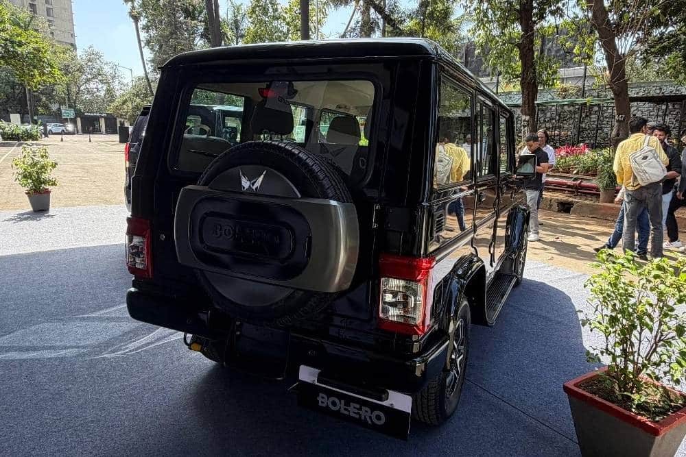 mahindra bolero 02