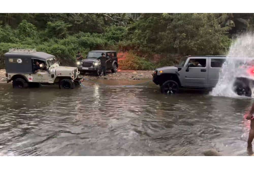 mahindra-rescues-hummer-02