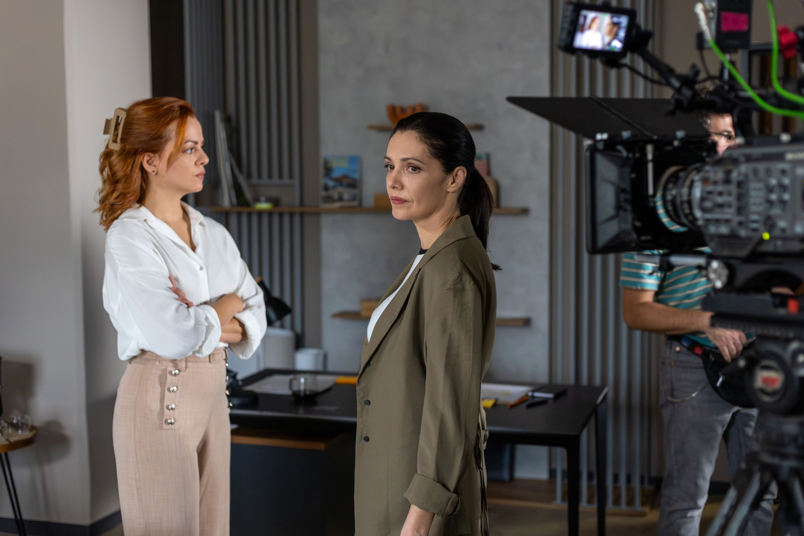 Μια μοναδική νύχτα: Αποκλειστικές παρασκηνιακές εικόνες από τα γυρίσματα 18 «ΜΙΑ ΝΥΧΤΑ ΜΟΝΟ»
ΝΕΕΣ BACKSTAGE ΦΩΤΟΓΡΑΦΙΕΣ ΑΠΟ ΤΑ ΓΥΡΙΣΜΑΤΑ