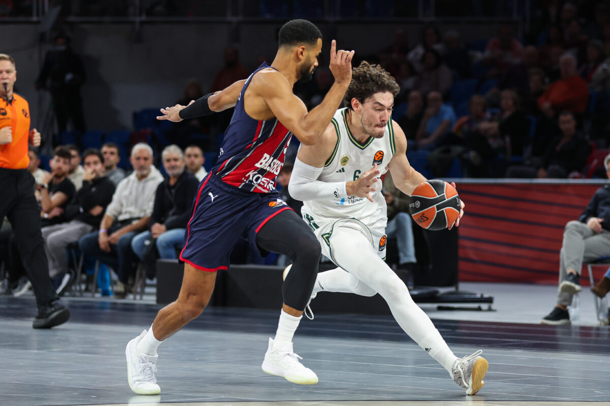 Μπασκόνια – Παναθηναϊκός 84-86: Ο Κέντρικ Ναν «σφράγισε» τη νίκη στη Βιτόρια