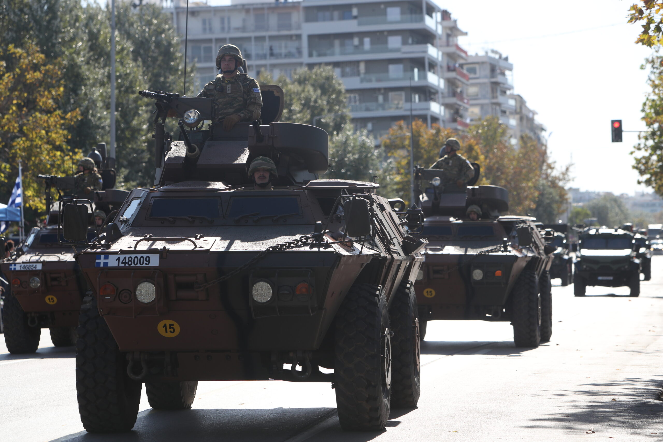 Θεσσαλονίκη: Εντυπωσιακή παρουσίαση των νέων οπλικών συστημάτων Spike NLOS, Κένταυρος, V-BAT και S-100 στην παρέλαση της 28ης Οκτωβρίου 20 Μ1117