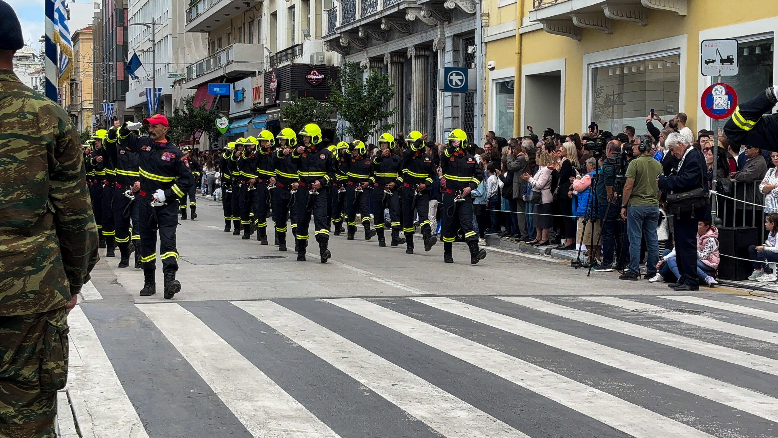 28η Οκτωβρίου: Με λαμπρότητα οι παρελάσεις σε κάθε σημείο της χώρας