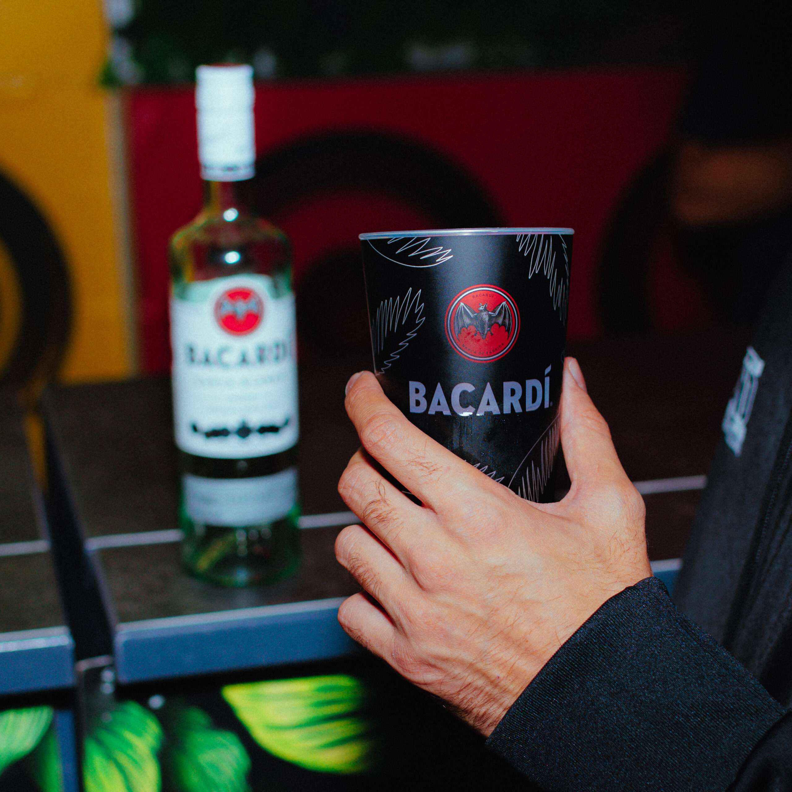 Το Saskeptism Festival στον παλμό του Bacardi – Μια βραδιά «10 με Τόνο»