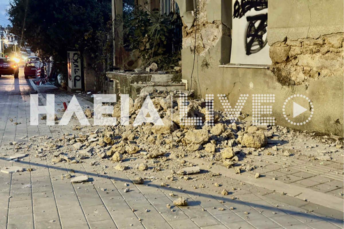 Πύργος: Κατάρρευση κτιρίου στην πλατεία – Ζημιές σε τρία αυτοκίνητα