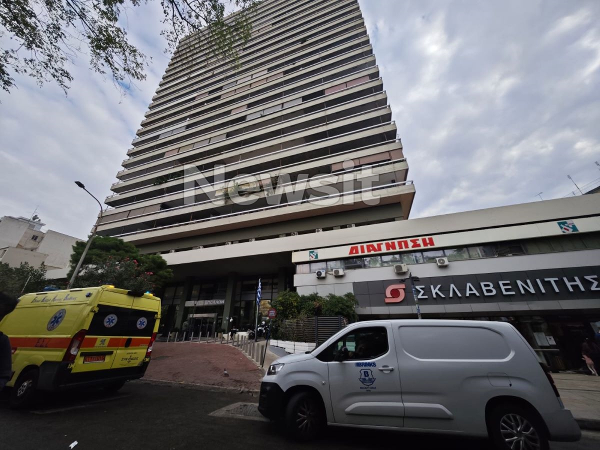 Αμπελόκηποι: Ο 44χρονος απολάμβανε καφέ όταν «βούτηξε» στο κενό από τον 24ο όροφο του πύργου «Απόλλων» μετά από κλήση που έλαβε