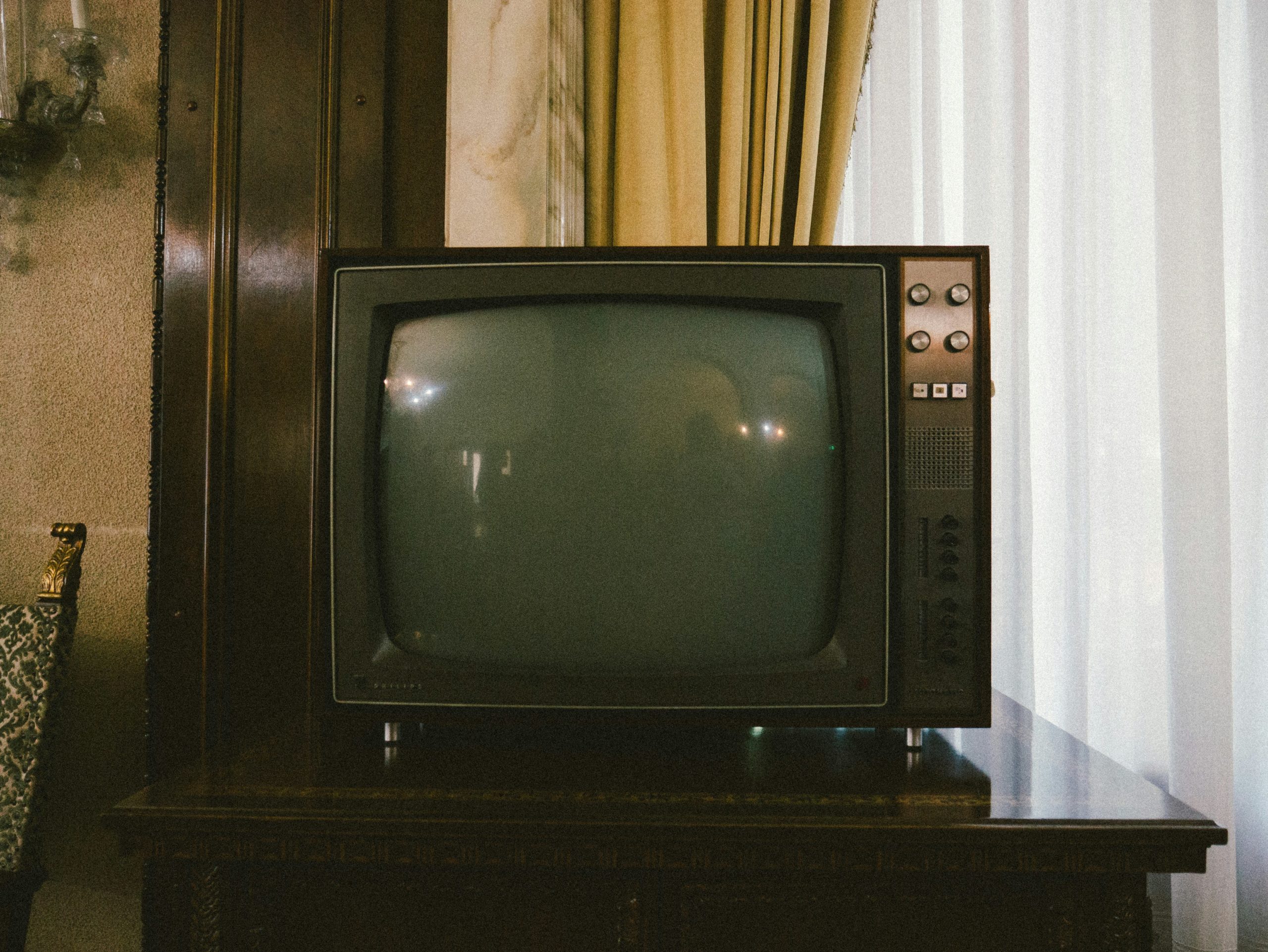 pj-gal-szabo-U8kNV-0dCS0-unsplash-scaled