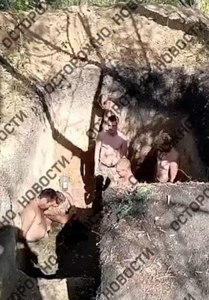 Ρωσία: Πώς οι στρατηγοί εξοντώνουν όσους αρνούνται να πολεμήσουν στην Ουκρανία – Εκτελέσεις, βασανιστήρια και αναγκαστικές μονομαχίες 5 Ρωσία: Πώς οι στρατηγοί εξοντώνουν όσους αρνούνται να πολεμήσουν στην Ουκρανία – Εκτελέσεις, βασανιστήρια και αναγκαστικές μονομαχίες