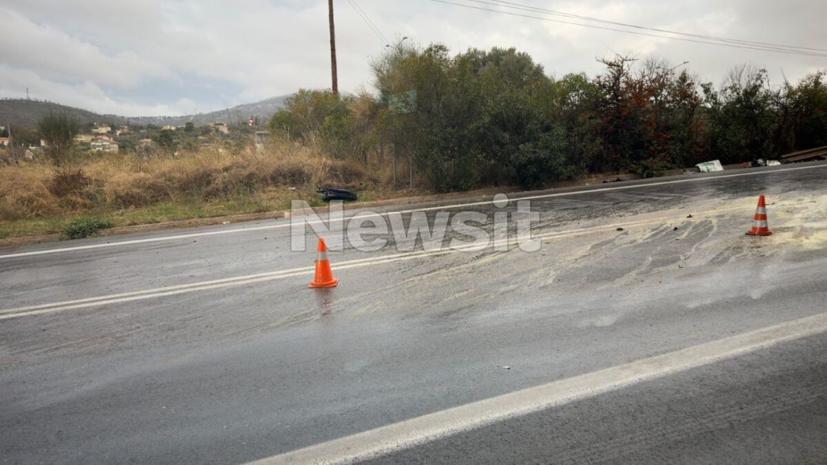 Αιματηρή Παρασκευή: Τέσσερις νεκροί σε διπλό τροχαίο στην Αττική – Δύο σοβαρά τραυματίες στο ΚΑΤ 6 Τροχαίο με 3 νεκρούς στις Αφίδνες