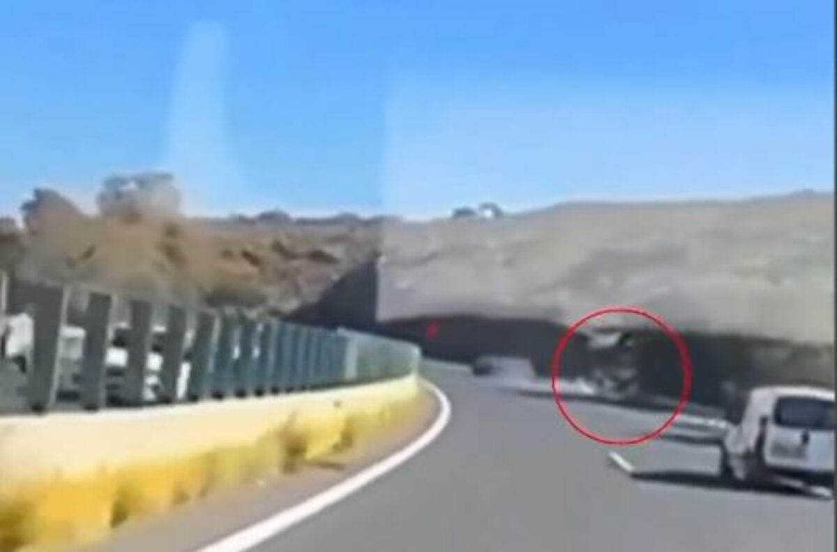 voak-sygkrousi-1-1200x791