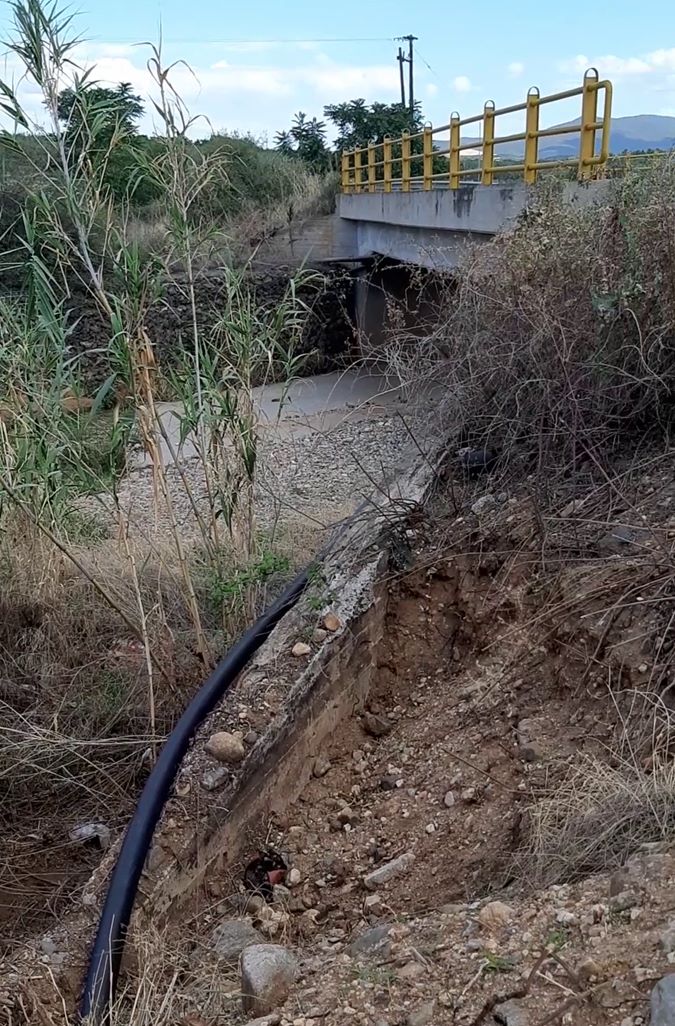 Χαλκιδική: Έφραξαν ρέμα για να ανοίξουν πηγάδι και να αρδεύουν τα χωράφια τους 3 Μπάζωσαν ρέμα στη Χαλκιδική για να παίρνουν νερό για τα χωράφια τους