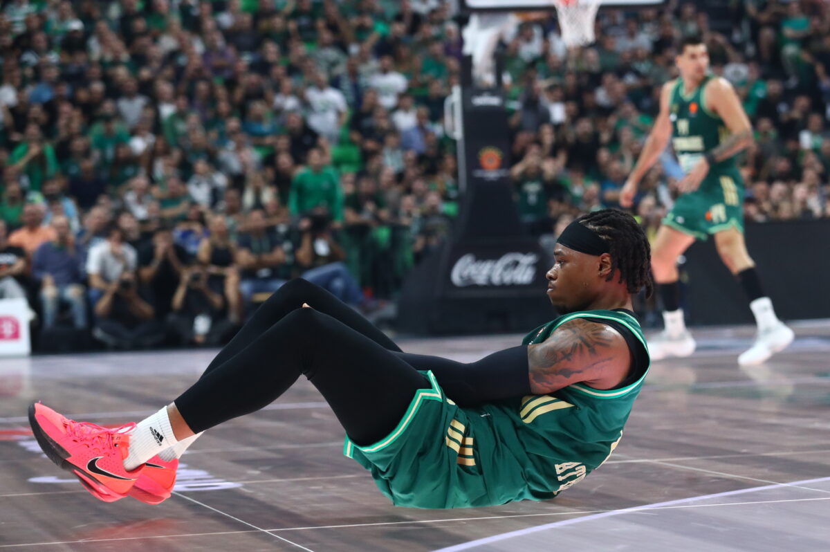 Ο Ρισόν Χολμς τραυματίστηκε εκ νέου και αποχώρησε κουτσαίνοντας από το Παναθηναϊκός – Μακάμπι Τελ Αβίβ 5 Ο Ρισόν Χολμς τραυματίστηκε εκ νέου και αποχώρησε κουτσαίνοντας από το Παναθηναϊκός – Μακάμπι Τελ Αβίβ