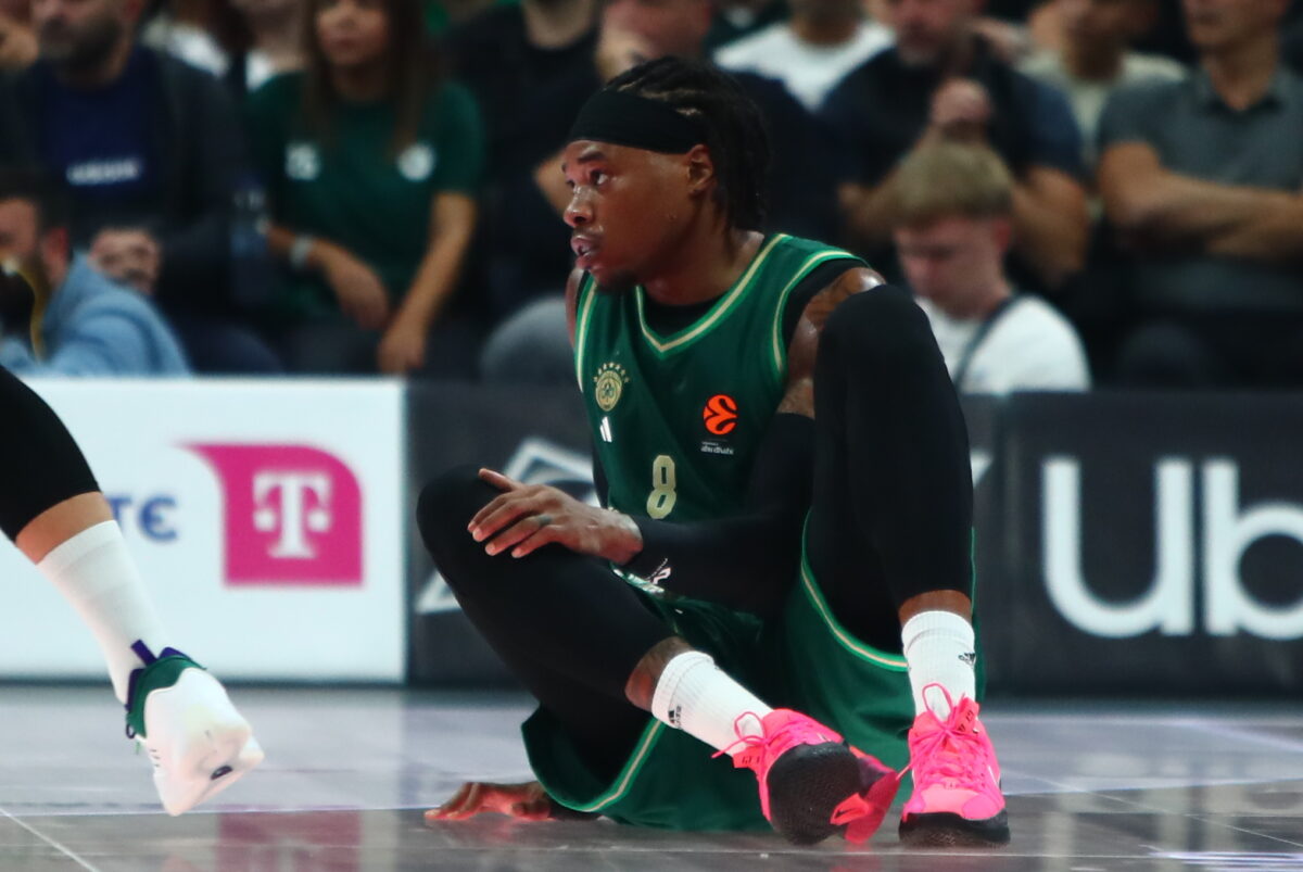 Ο Ρισόν Χολμς τραυματίστηκε εκ νέου και αποχώρησε κουτσαίνοντας από το Παναθηναϊκός – Μακάμπι Τελ Αβίβ 4 Ο Ρισόν Χολμς τραυματίστηκε εκ νέου και αποχώρησε κουτσαίνοντας από το Παναθηναϊκός – Μακάμπι Τελ Αβίβ