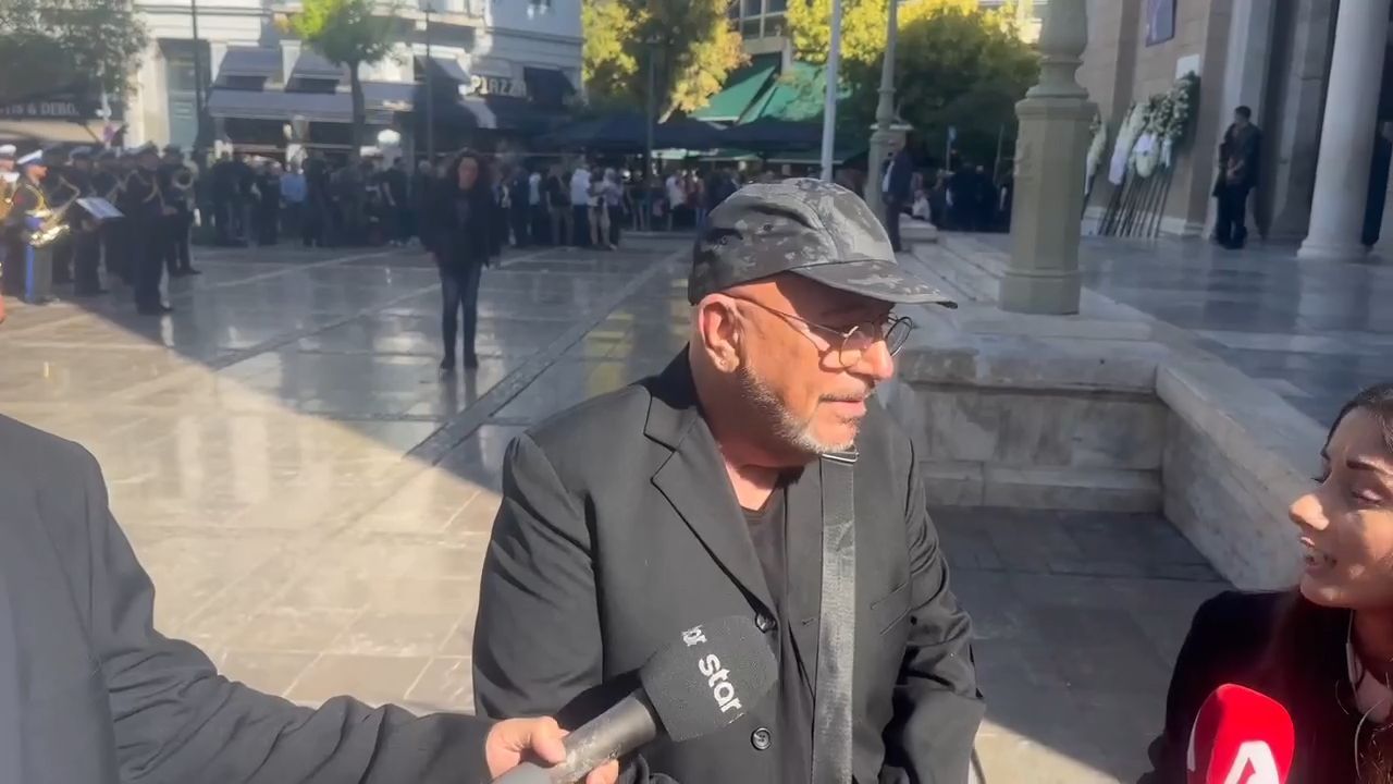 Ζουγανέλης-για-Σαββόπουλο-Θα-έχουμε-τον-Διονύση-στις-ψυχές-και-τις-καρδιές-μας