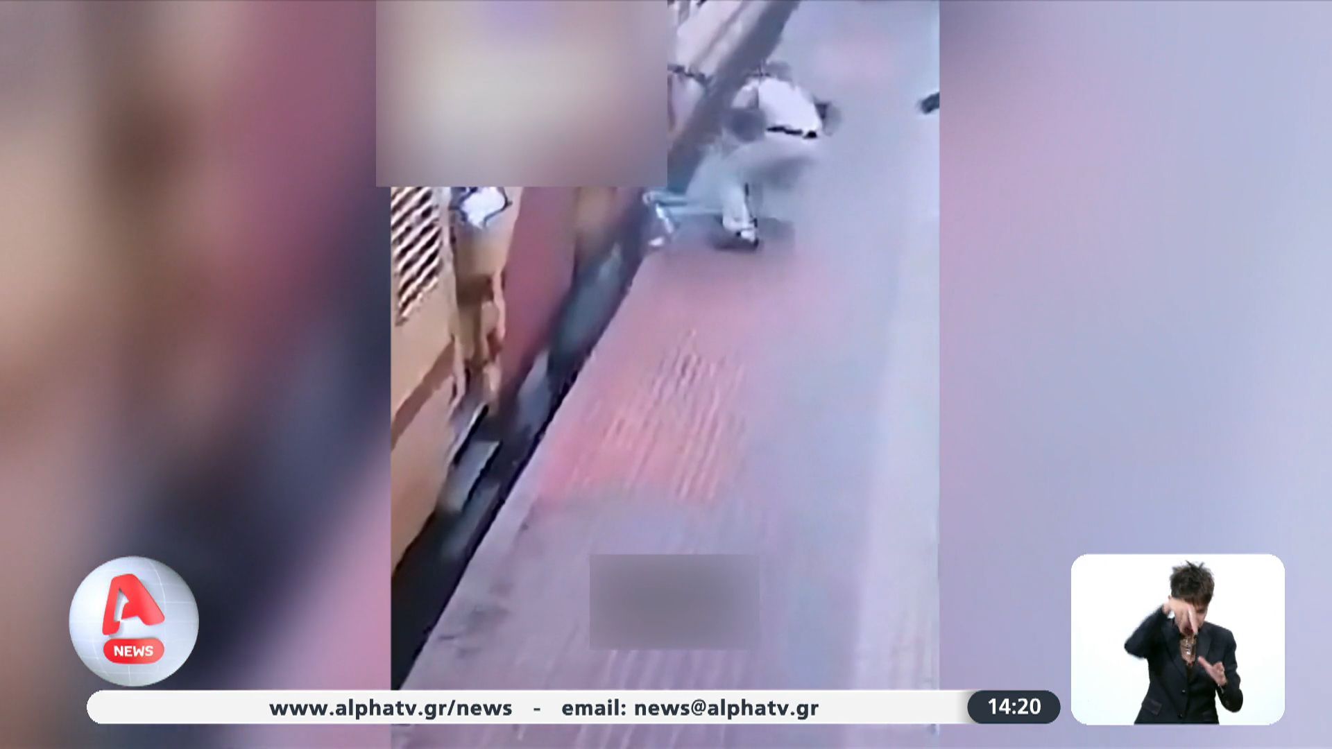 Ινδία-Παραλίγο-τραγωδία-Παραπάτησε-στην-αποβάθρα