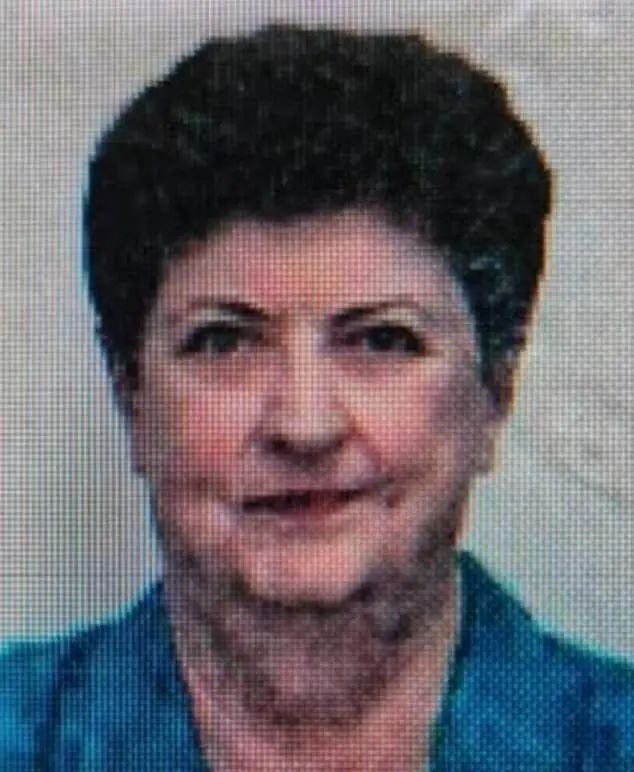 Ιταλία: Άνδρας υποδυόταν τη νεκρή μητέρα του για χρόνια – Εισέπραττε ενοίκια και σύνταξη 5 Ιταλία: Άνδρας υποδυόταν τη νεκρή μητέρα του για χρόνια – Εισέπραττε ενοίκια και σύνταξη