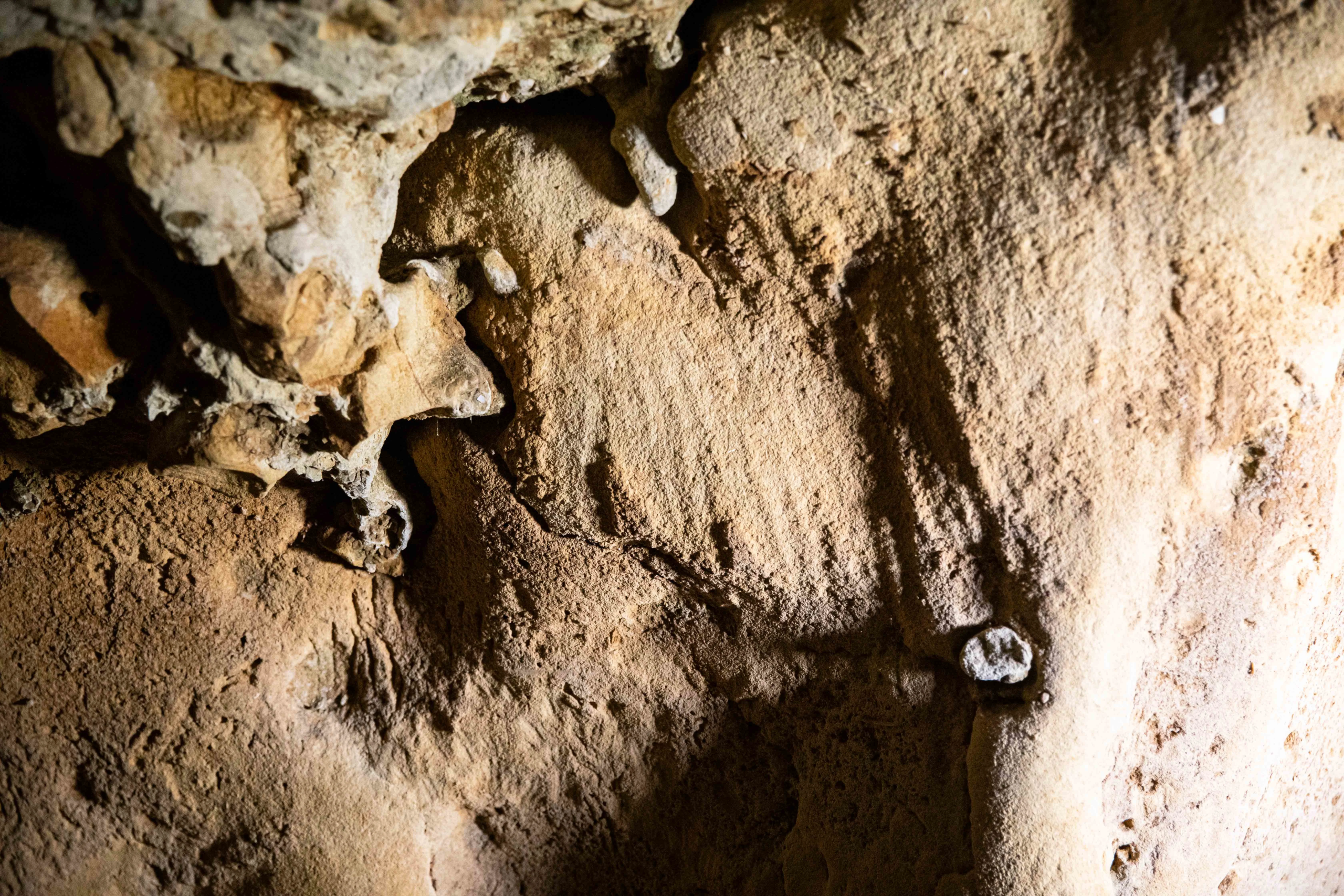 Γαλλία: Εκπληκτική εύρεση στη σπηλιά La Roche-Cotard που ήταν κλειστή για 57.000 χρόνια